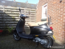 Vespa LX 50 zwart